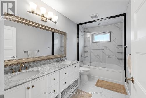 248 Summer Street, Windsor, ON - Indoor Photo Showing Bathroom