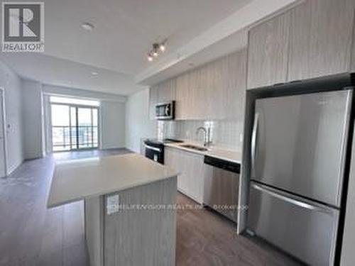 1903 - 55 Duke Street, Kitchener, ON - Indoor Photo Showing Kitchen With Upgraded Kitchen