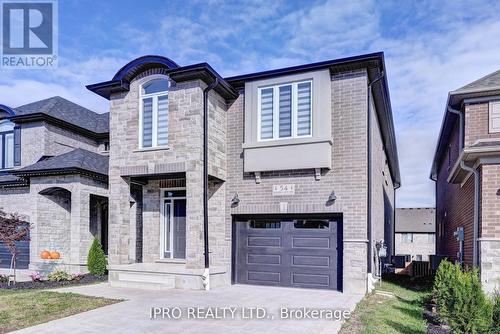 54 Pondcliffe Drive, Kitchener, ON - Outdoor With Facade