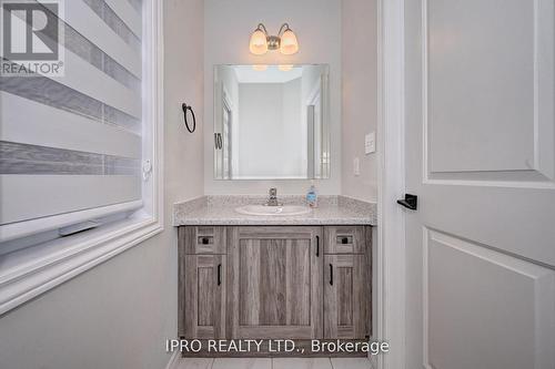 54 Pondcliffe Drive, Kitchener, ON - Indoor Photo Showing Bathroom