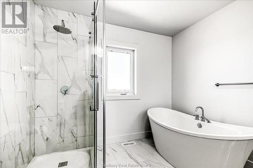 828 Moonrock, Sudbury, ON - Indoor Photo Showing Bathroom