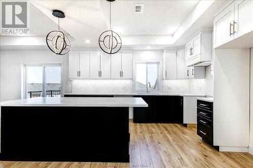 828 Moonrock, Sudbury, ON - Indoor Photo Showing Kitchen With Upgraded Kitchen