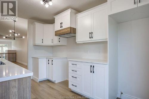 251 Eclipse, Sudbury, ON - Indoor Photo Showing Kitchen