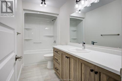 251 Eclipse, Sudbury, ON - Indoor Photo Showing Bathroom