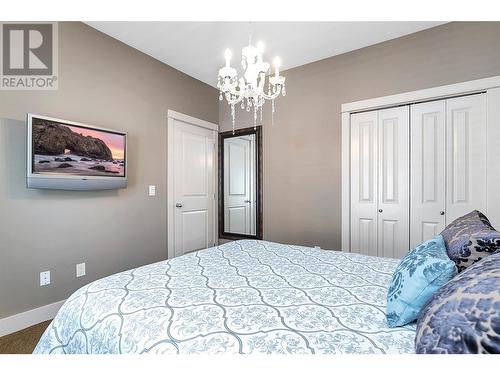 12970 Lake Hill Drive, Lake Country, BC - Indoor Photo Showing Bedroom