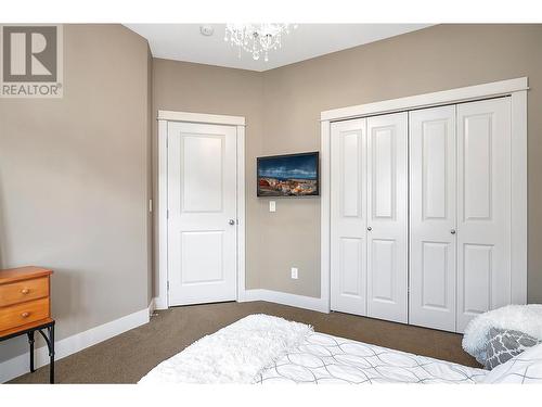 12970 Lake Hill Drive, Lake Country, BC - Indoor Photo Showing Bedroom