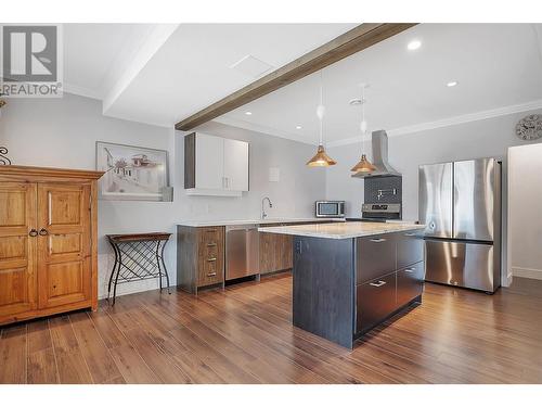 12970 Lake Hill Drive, Lake Country, BC - Indoor Photo Showing Kitchen With Stainless Steel Kitchen With Upgraded Kitchen