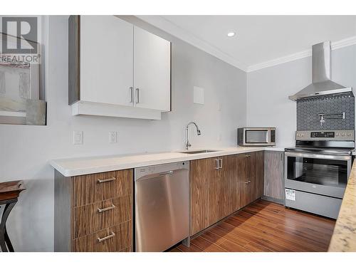 12970 Lake Hill Drive, Lake Country, BC - Indoor Photo Showing Kitchen