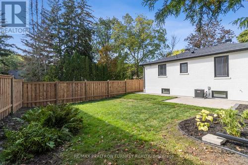 31 Kennedy Street W, Aurora, ON - Outdoor