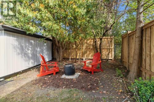 31 Kennedy Street W, Aurora, ON - Outdoor