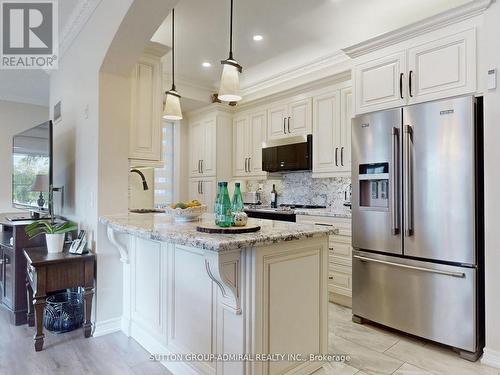 115 - 9519 Keele Street, Vaughan, ON - Indoor Photo Showing Kitchen With Stainless Steel Kitchen With Upgraded Kitchen