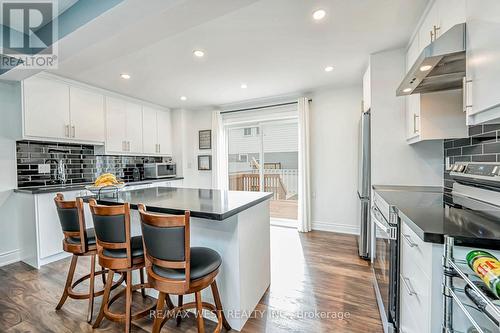 49 Park Crescent, New Tecumseth, ON - Indoor Photo Showing Kitchen With Stainless Steel Kitchen With Upgraded Kitchen