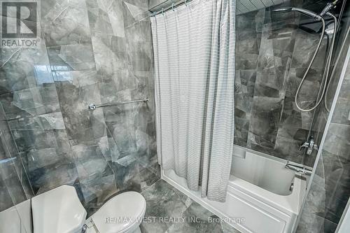 49 Park Crescent, New Tecumseth, ON - Indoor Photo Showing Bathroom