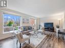 47 - 64 Poplar Crescent, Aurora, ON  - Indoor Photo Showing Living Room 