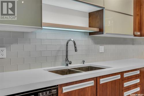 1704 1015 Patrick Crescent, Saskatoon, SK - Indoor Photo Showing Kitchen With Double Sink With Upgraded Kitchen