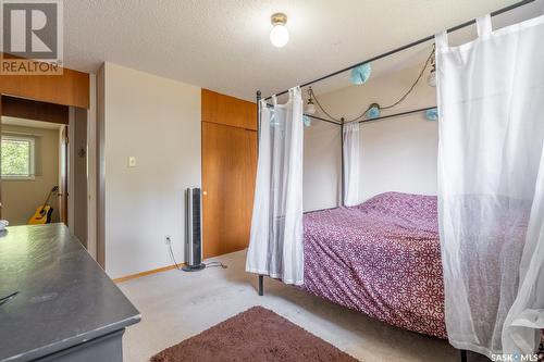 2615 Lacon Street, Regina, SK - Indoor Photo Showing Bedroom