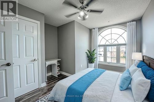 61 Carley Crescent, Barrie, ON - Indoor Photo Showing Bedroom