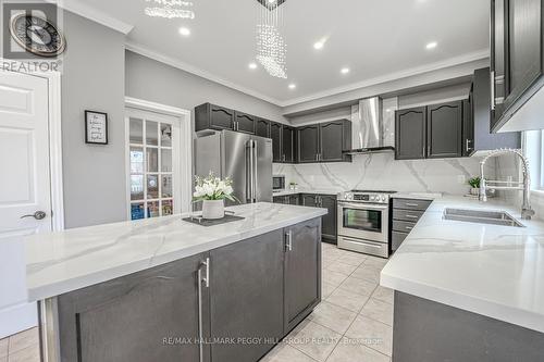 61 Carley Crescent, Barrie, ON - Indoor Photo Showing Kitchen With Stainless Steel Kitchen With Double Sink With Upgraded Kitchen