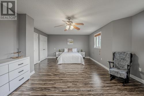 61 Carley Crescent, Barrie, ON - Indoor Photo Showing Bedroom