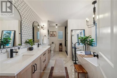 359 Nunn Court, Milton, ON - Indoor Photo Showing Bathroom