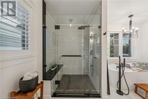 359 Nunn Court, Milton, ON - Indoor Photo Showing Bathroom