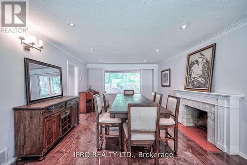 1638 Birchwood Drive, Mississauga, ON - Indoor Photo Showing Dining Room