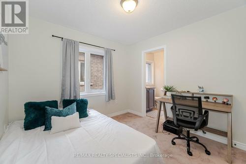 27 Fulmer Road, Brampton, ON - Indoor Photo Showing Bedroom