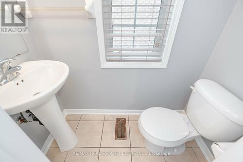 5767 Tiz Road, Mississauga, ON - Indoor Photo Showing Bathroom