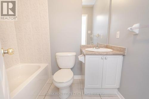 5767 Tiz Road, Mississauga, ON - Indoor Photo Showing Bathroom