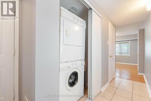 5767 Tiz Road, Mississauga, ON - Indoor Photo Showing Laundry Room