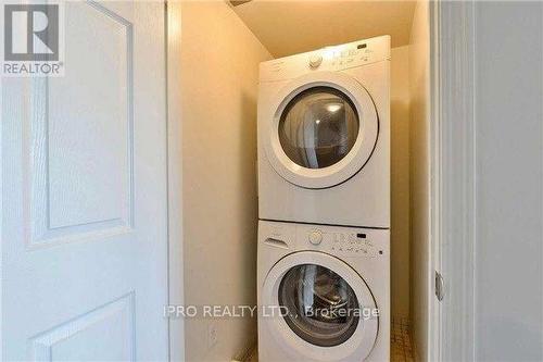 13 - 5100 Plantation Place, Mississauga, ON - Indoor Photo Showing Laundry Room