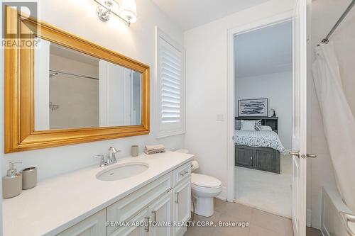 147 Mcwilliams Crescent, Oakville, ON - Indoor Photo Showing Bathroom