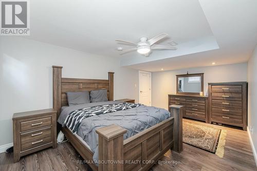 147 Mcwilliams Crescent, Oakville, ON - Indoor Photo Showing Bedroom