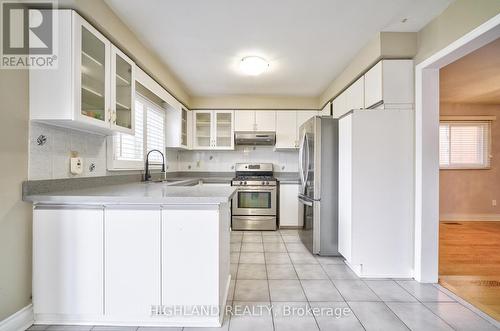 1059 Springwater Crescent, Mississauga, ON - Indoor Photo Showing Kitchen