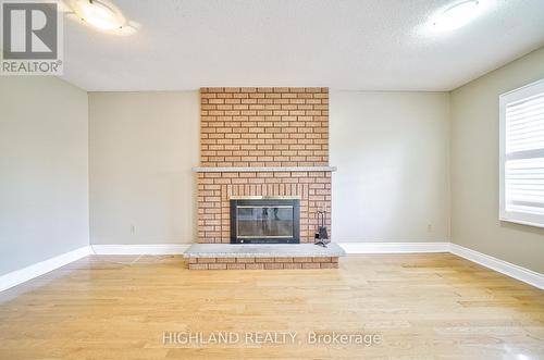 1059 Springwater Crescent, Mississauga, ON - Indoor Photo Showing Other Room With Fireplace