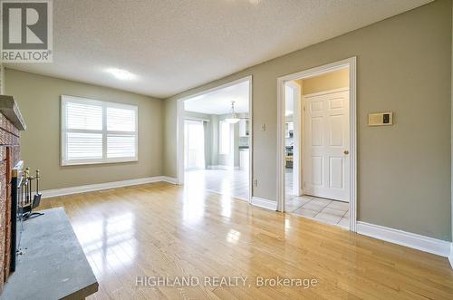 1059 Springwater Crescent, Mississauga, ON - Indoor Photo Showing Other Room With Fireplace