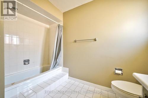 1059 Springwater Crescent, Mississauga, ON - Indoor Photo Showing Bathroom