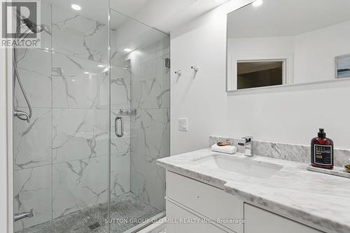 17 Strath Humber Court, Toronto, ON - Indoor Photo Showing Bathroom