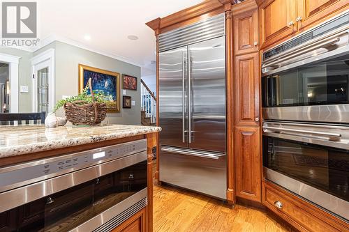 360 Hamilton Avenue, St. John'S, NL - Indoor Photo Showing Kitchen