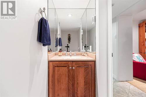 360 Hamilton Avenue, St. John'S, NL - Indoor Photo Showing Bathroom