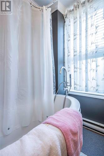 13 Hutchings Street, St John'S, NL - Indoor Photo Showing Bedroom