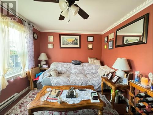 13 Hutchings Street, St John'S, NL - Indoor Photo Showing Bedroom