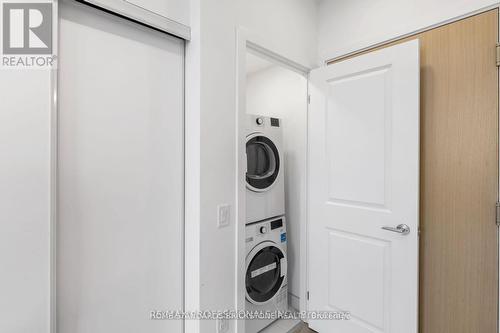 2509 - 395 Bloor Street E, Toronto, ON - Indoor Photo Showing Laundry Room