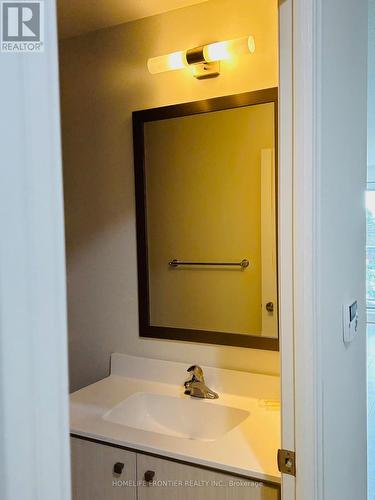 203 - 2015 Sheppard Avenue E, Toronto, ON - Indoor Photo Showing Bathroom