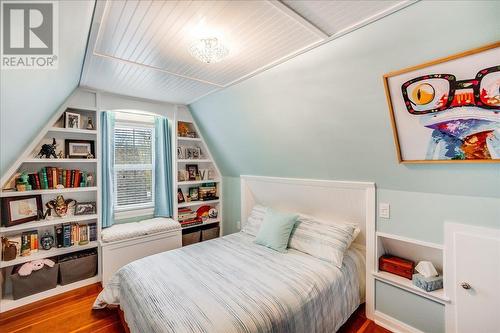 650 Shelley Street, Warfield, BC - Indoor Photo Showing Bedroom