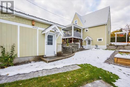 650 Shelley Street, Warfield, BC - Outdoor With Deck Patio Veranda