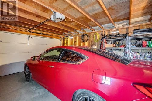 650 Shelley Street, Warfield, BC - Indoor Photo Showing Garage