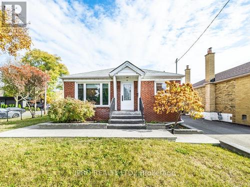 55 Lilian Drive, Toronto, ON - Outdoor