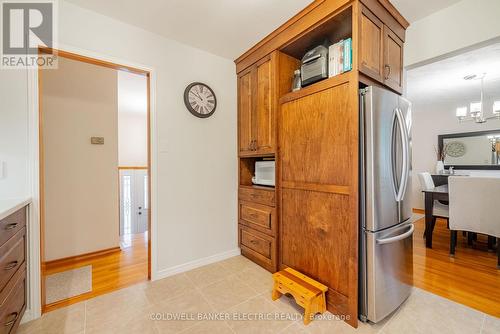 1212 Danita Boulevard, Peterborough (Monaghan), ON - Indoor Photo Showing Kitchen