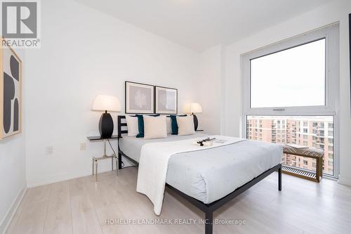 1404 - 75 Oneida Crescent, Richmond Hill, ON - Indoor Photo Showing Bedroom